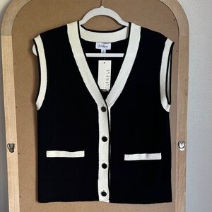Evereve Black and Cream V-Neck Sweater Vest